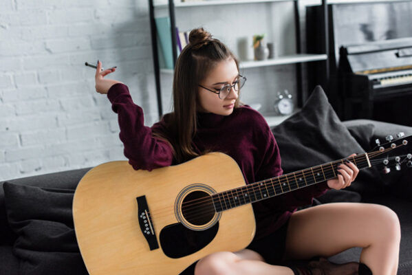 Weed and singing A deep dive into their connection.