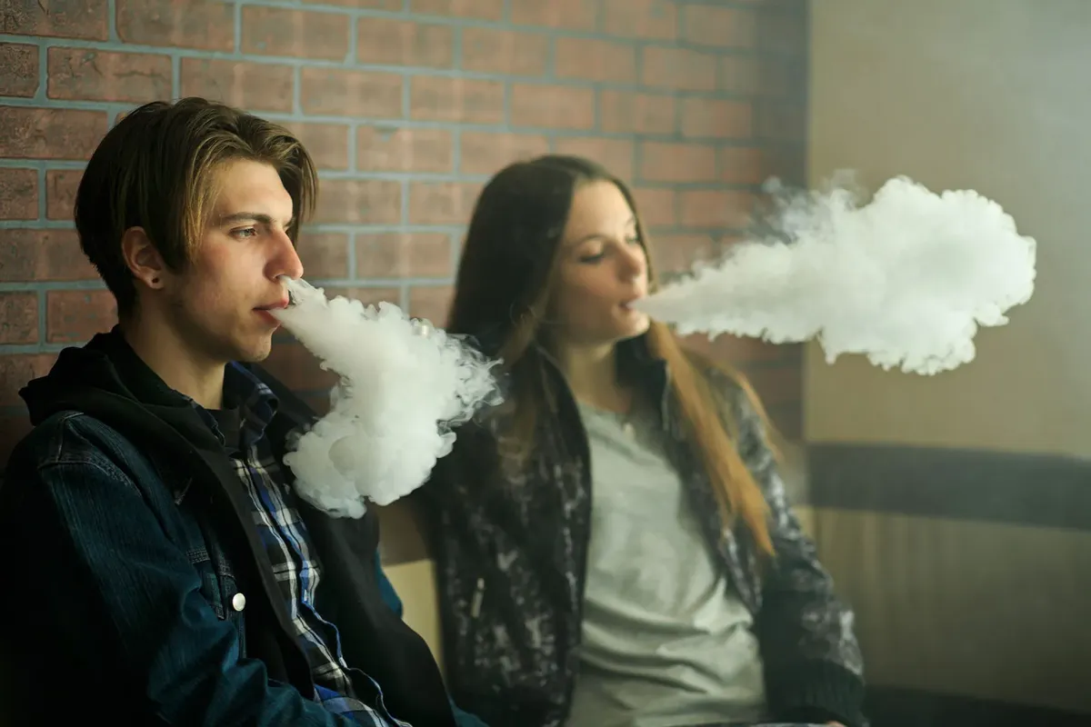 Does vaping weed smell